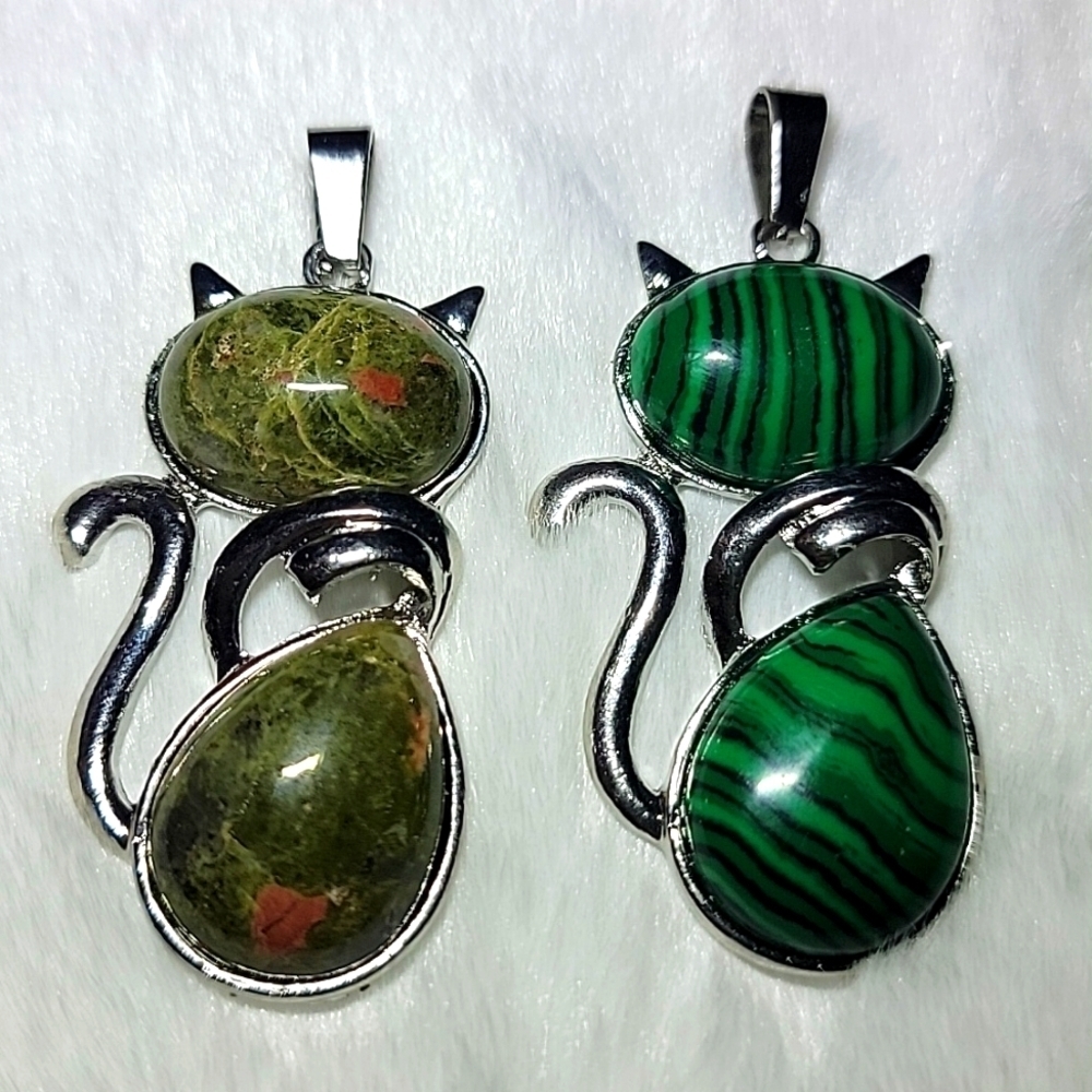 NWOT Lot of 2 Natural Stone Cat Kitty Unakite Malichite Pendant Chakra Reikei
